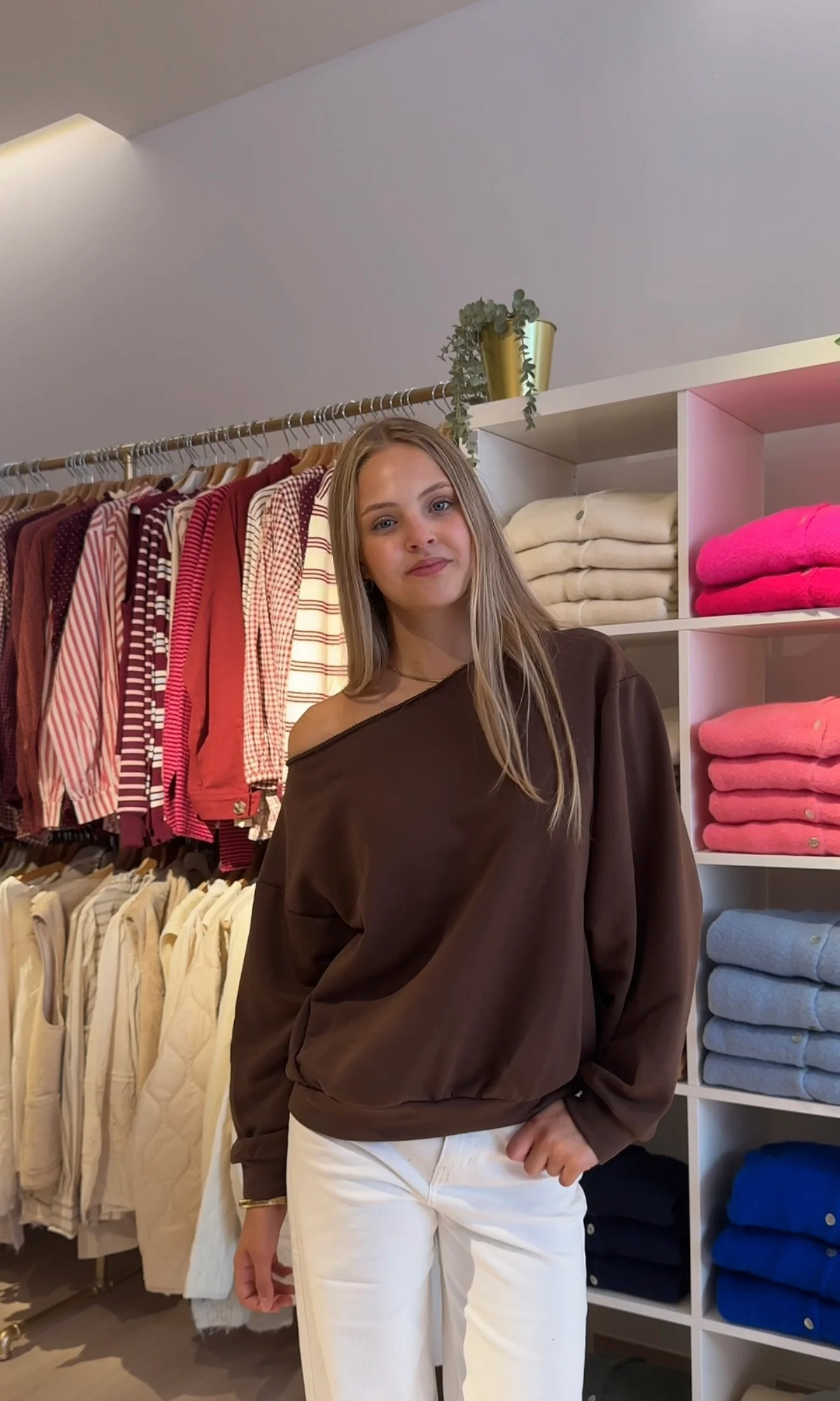 Off the shoulder sweater - Image 6